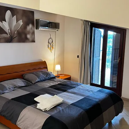 Eva Guest House Apartment Marino Esterno foto