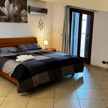 Eva Guest House Apartment Marino Esterno foto